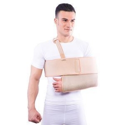 تصویر از آویز دست با بازوبند الحاقی تن یار کد2240